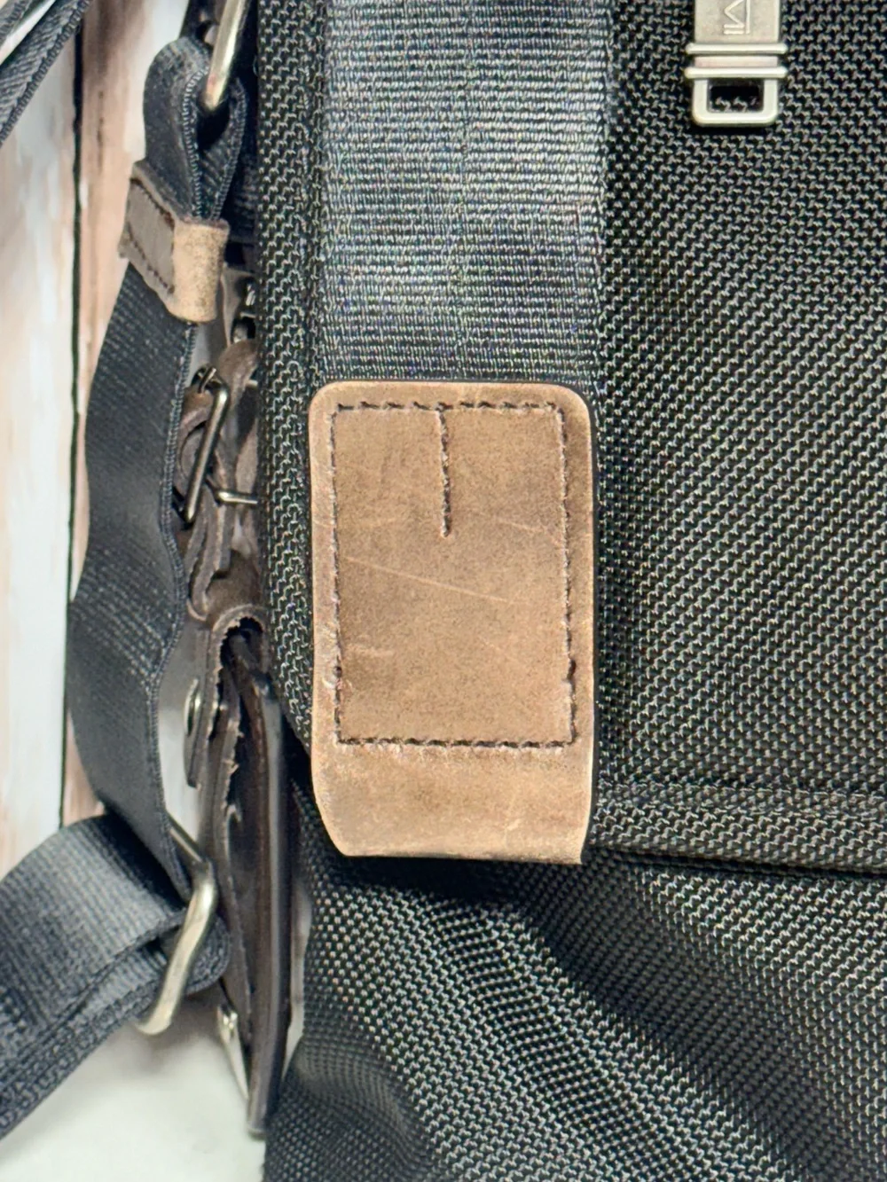 TUMI Alpha Bravo Beale Mini Messenger Bag Black Ballistic Nylon Crossbody 22371